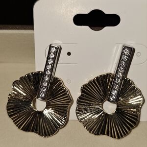 Fancy metal disc earrings